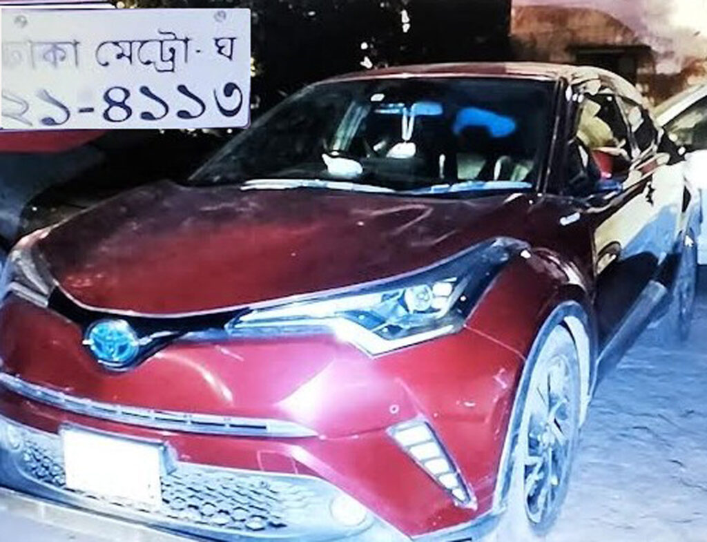 যশোরে উদ্ধার হওয়া প্রাইভেটকারকে ঘিরে রহস্য